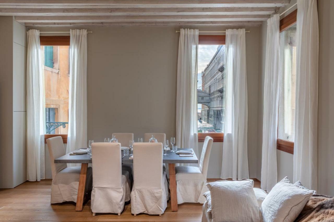Bridge Of Sighs Luxurious Apartment Venice Exterior photo